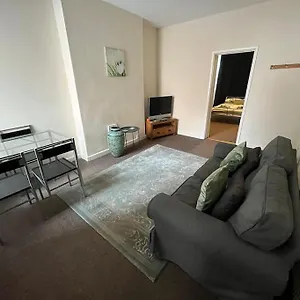 Apartment Flat 1, 67 Colwick Road Ng2 4al, Nottingham